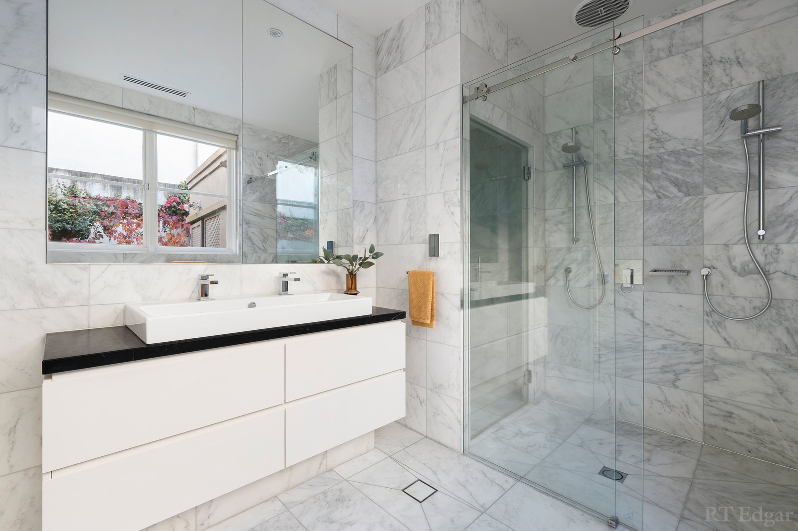 Real Estate and Property in 11 Torresdale Court, Toorak, VIC