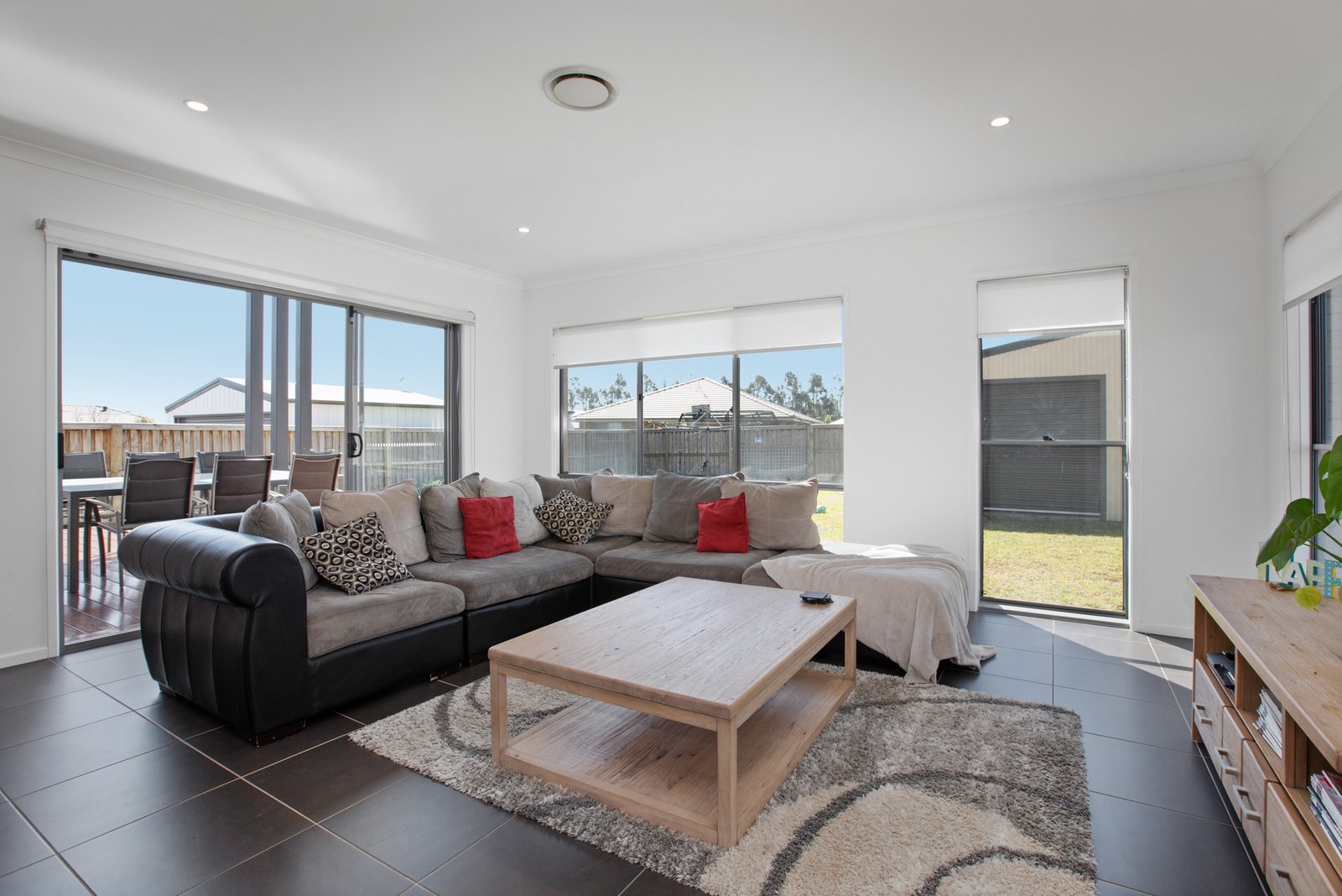 11 Tournament Street RUTHERFORD 10