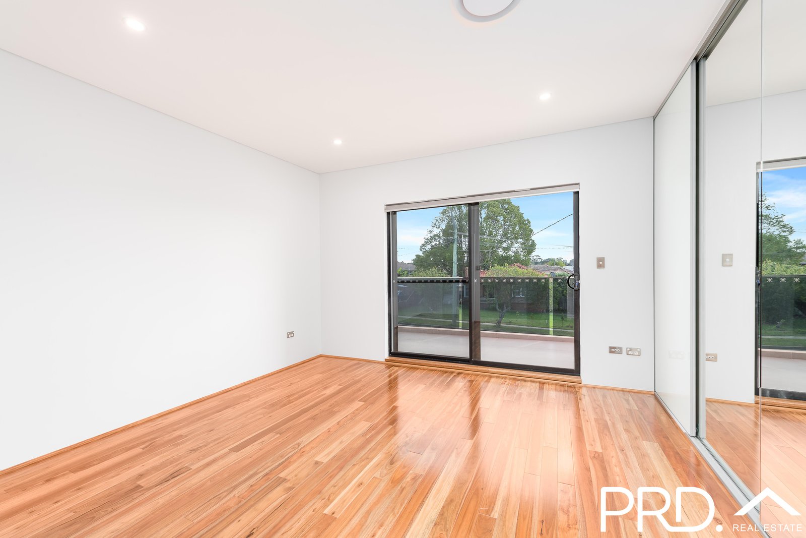 11 Tower Street REVESBY 5