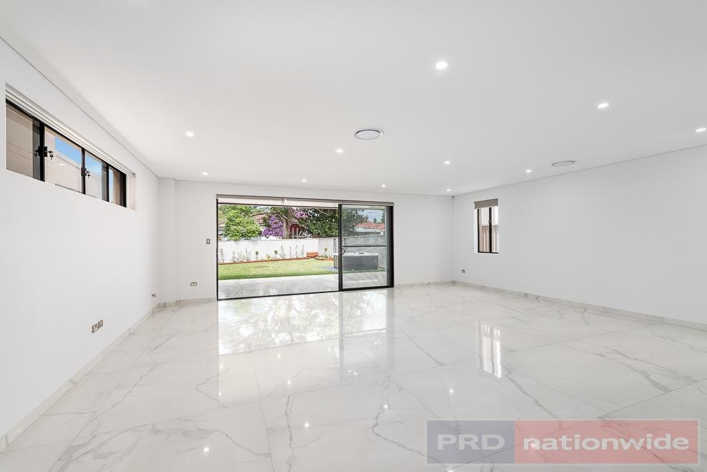 11 Tower Street REVESBY 6
