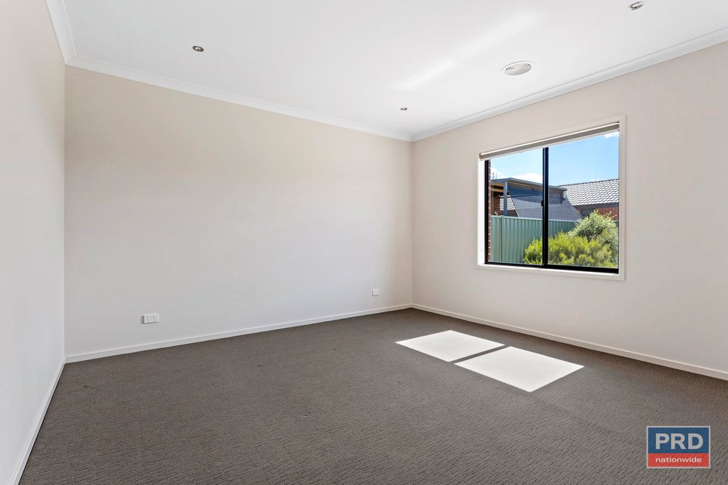 11 Triplett Avenue ASCOT 8