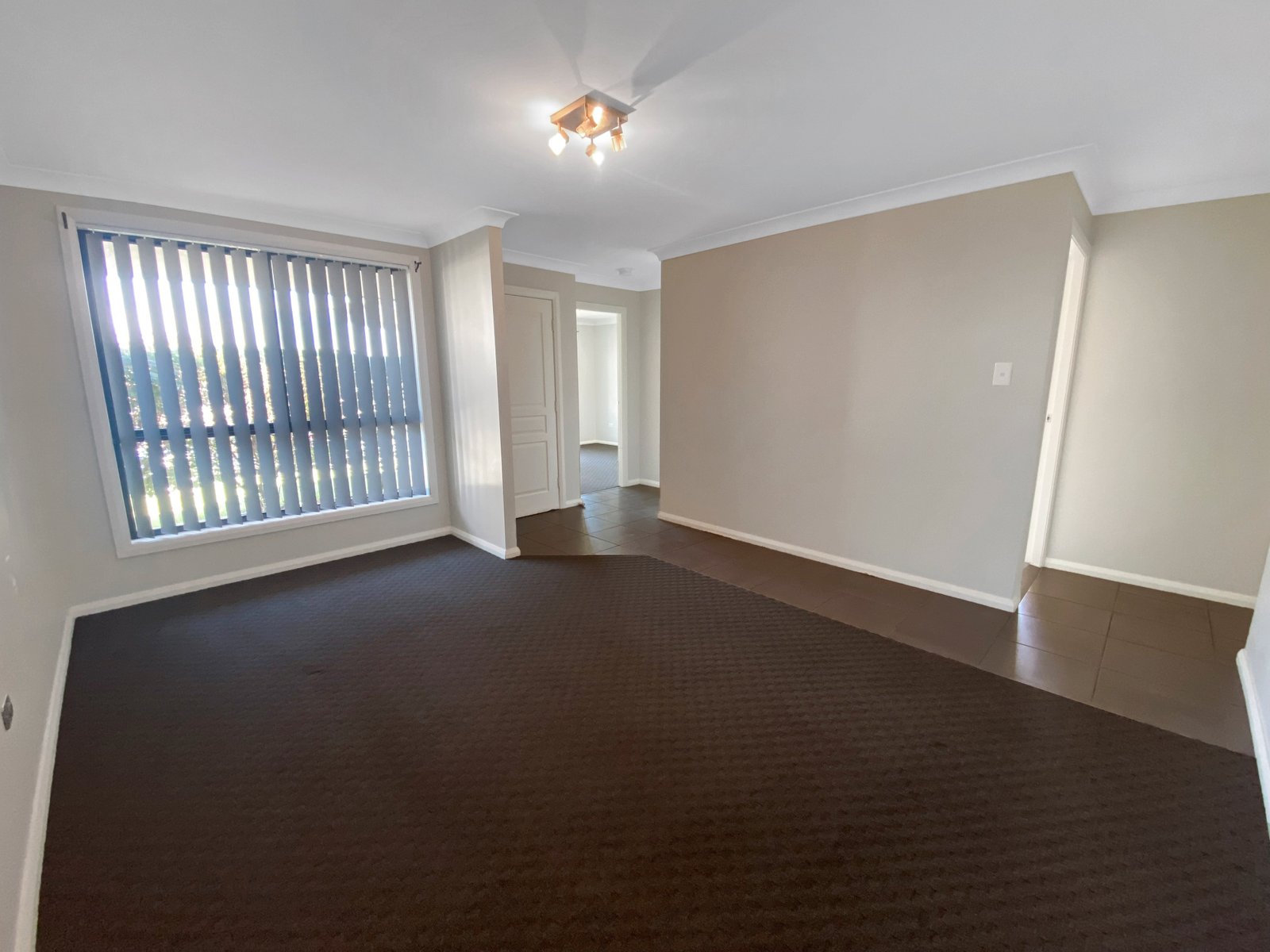 11 Tulipwood Crescent TAMWORTH 2