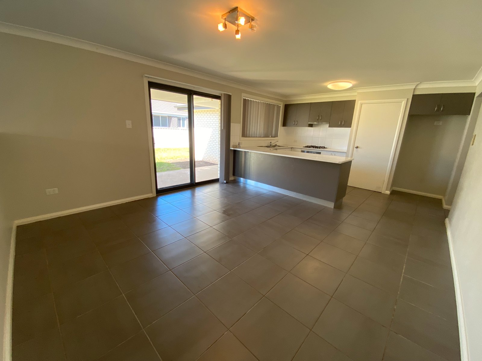 11 Tulipwood Crescent TAMWORTH 9