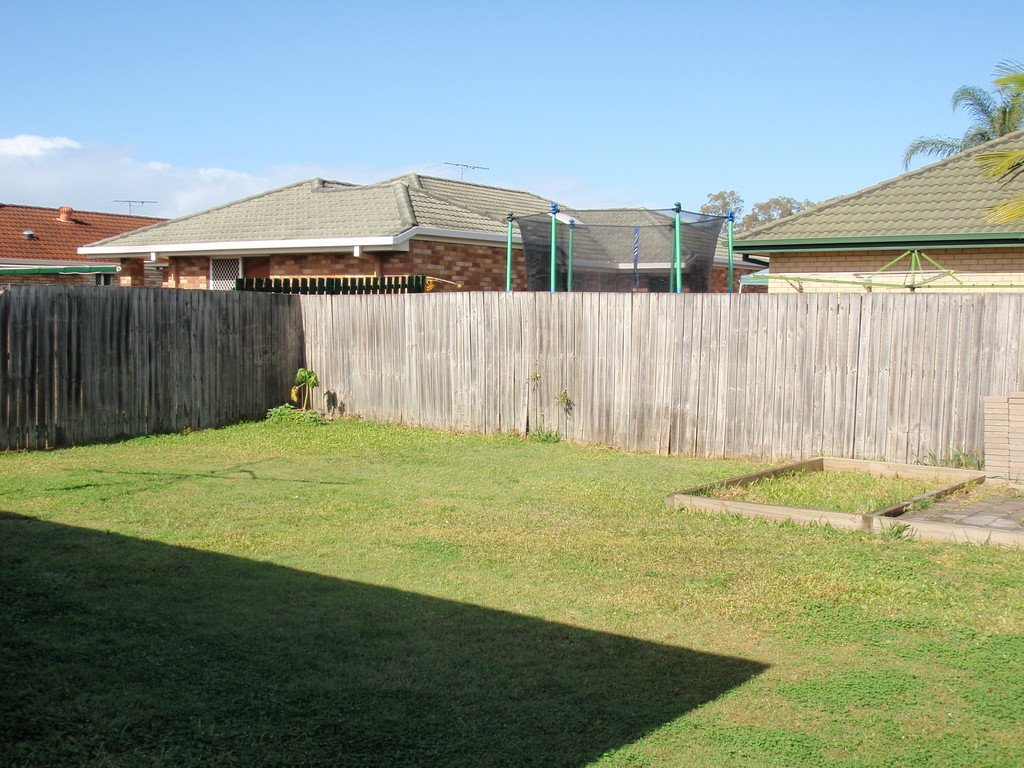 11 Turquoise Place WAVELL HEIGHTS 5