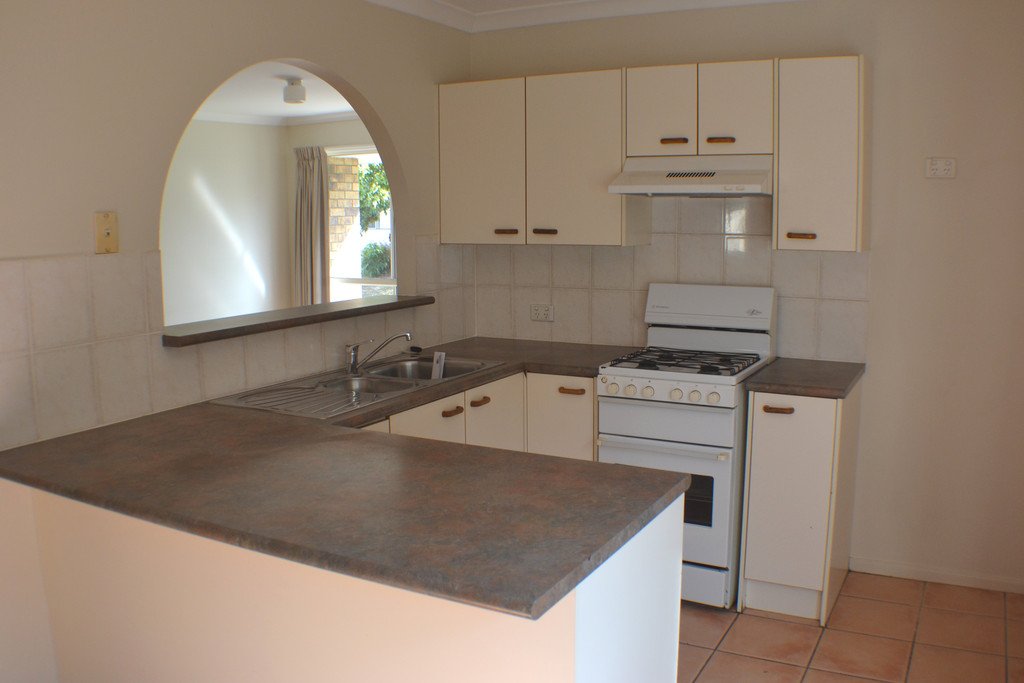 11 Turquoise Place WAVELL HEIGHTS 3