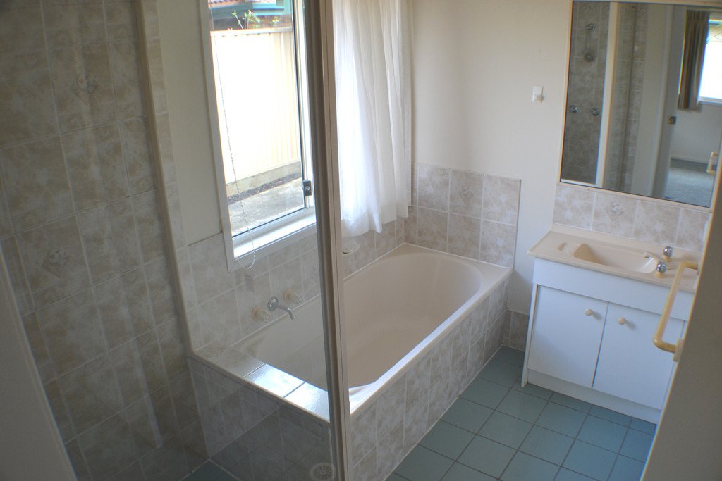 11 Turquoise Place WAVELL HEIGHTS 5