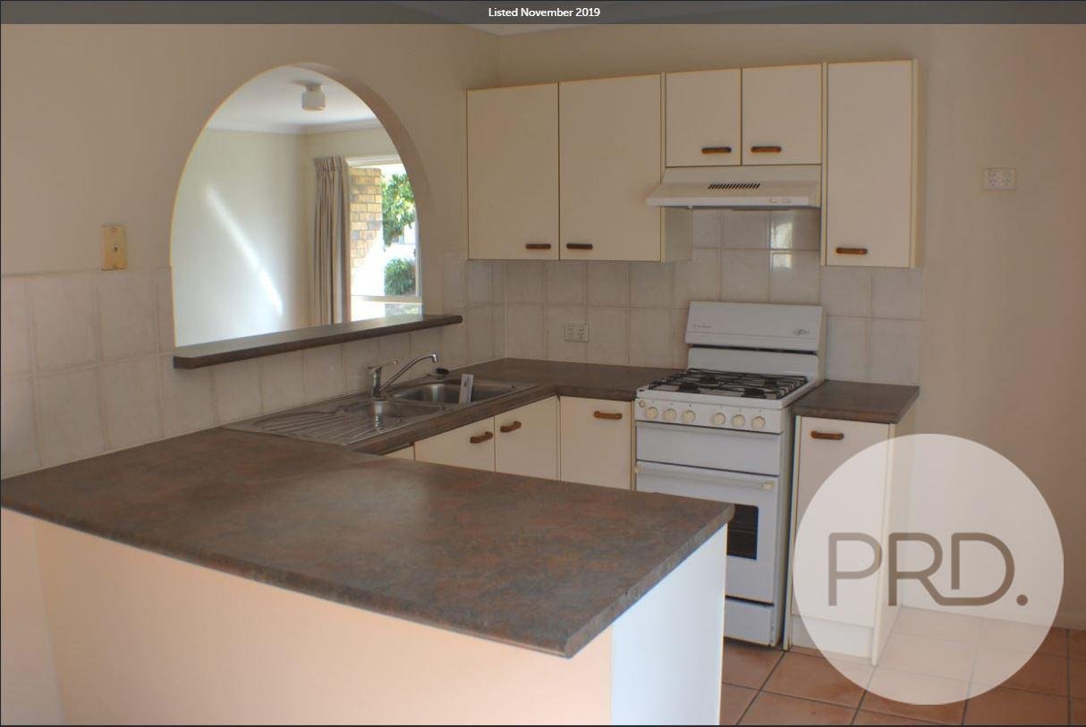 11 Turquoise Place WAVELL HEIGHTS 3