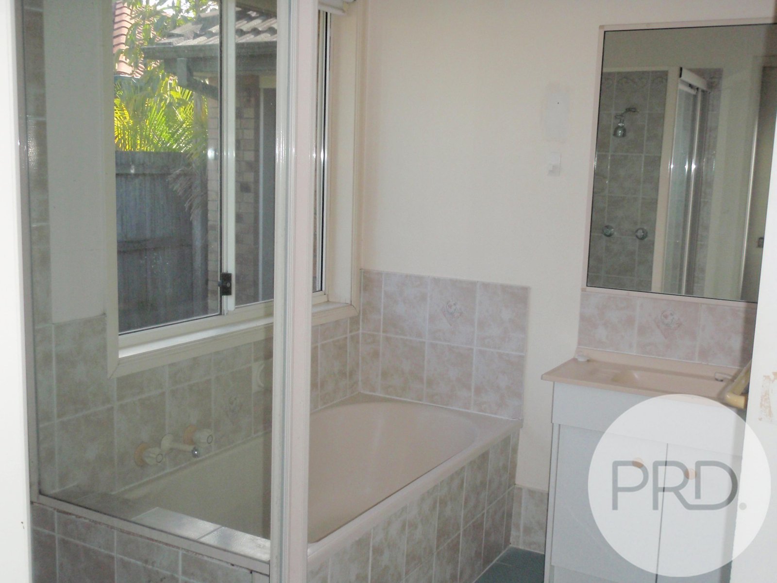 11 Turquoise Place WAVELL HEIGHTS 7