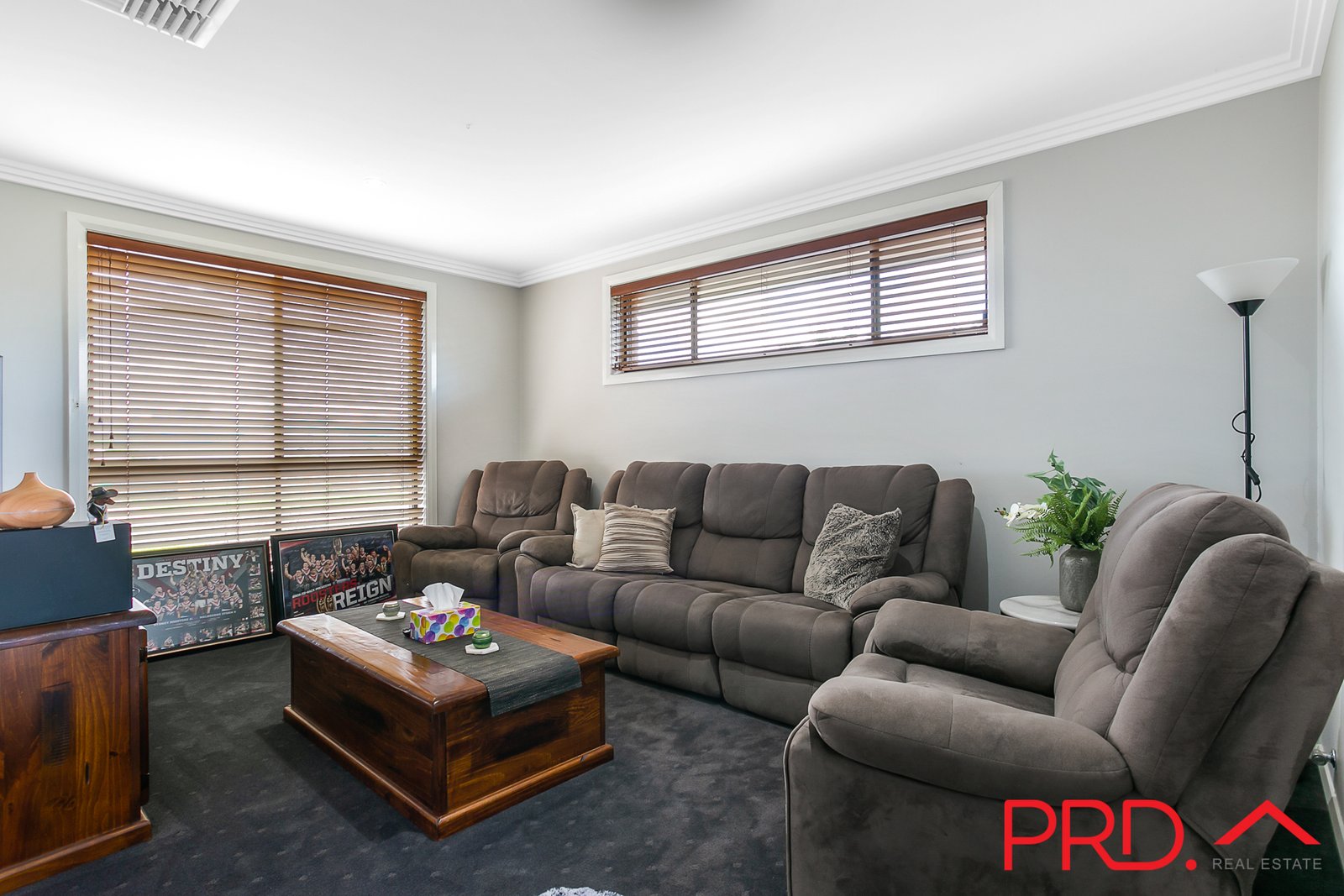 11 Verdelho Drive TAMWORTH 3