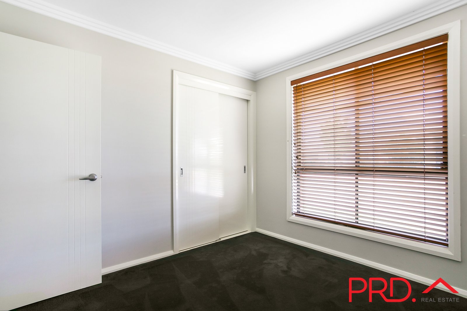 11 Verdelho Drive TAMWORTH 10