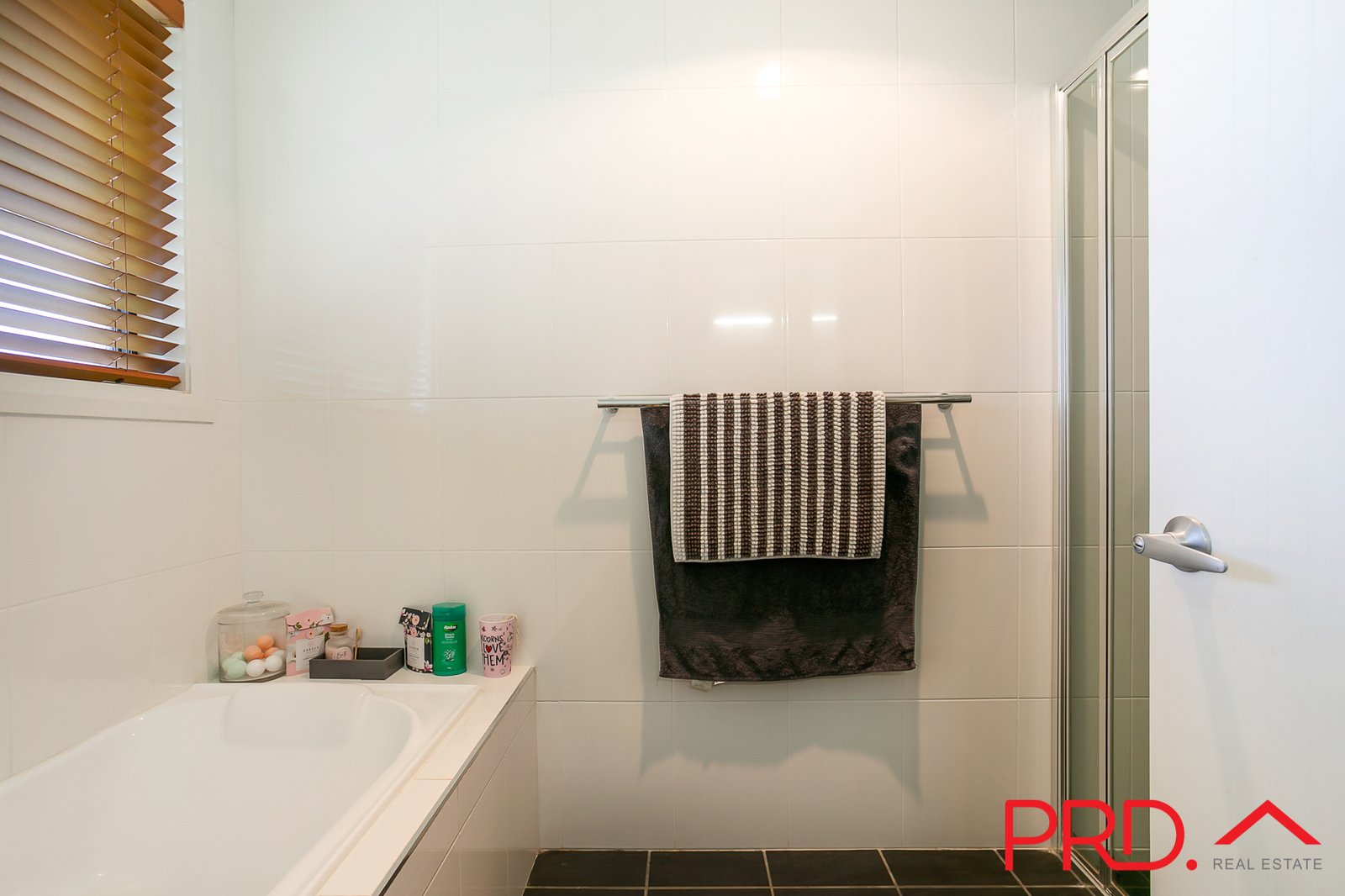 11 Verdelho Drive TAMWORTH 16