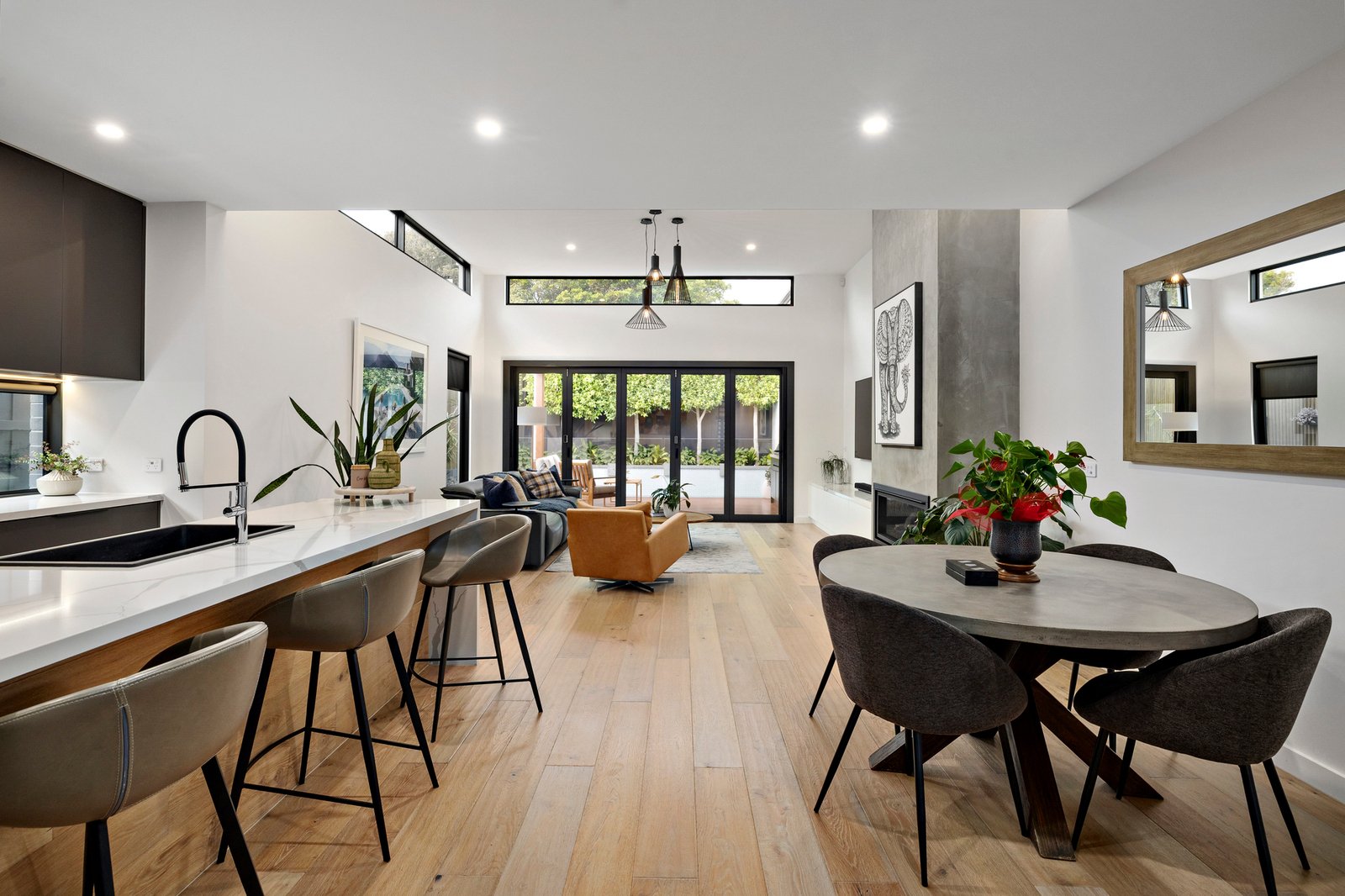 11 View Street, Mornington, 3931