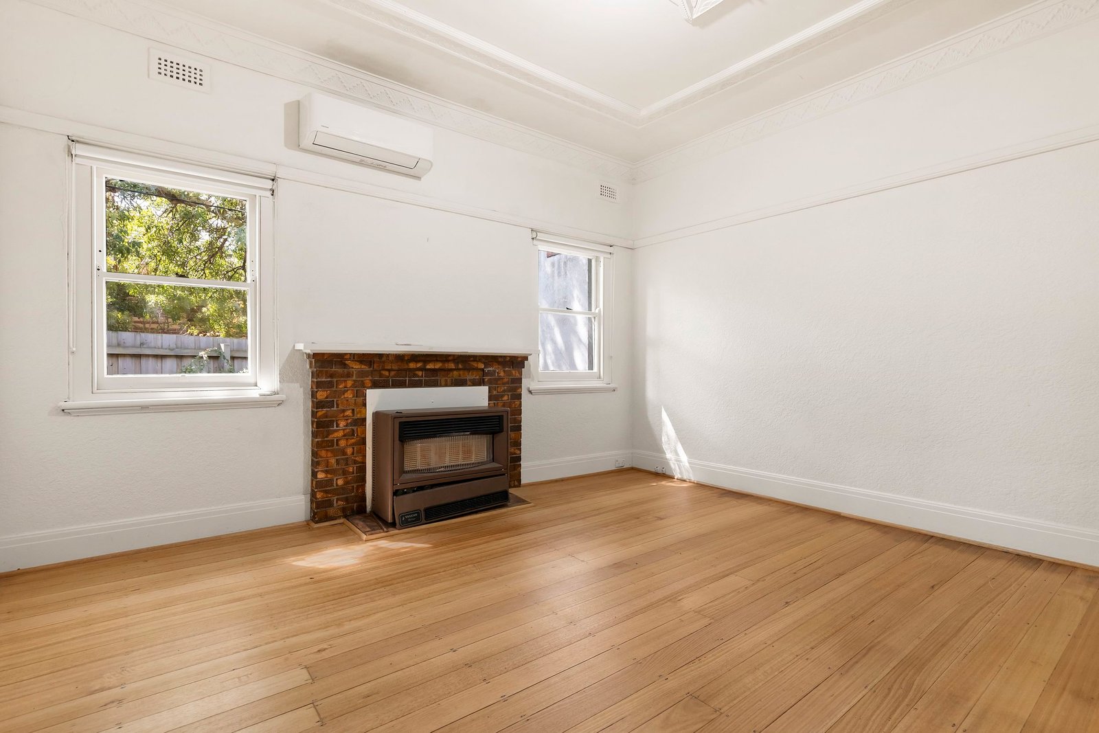 Real Estate and Property in 11 Walnut Street, Malvern, VIC