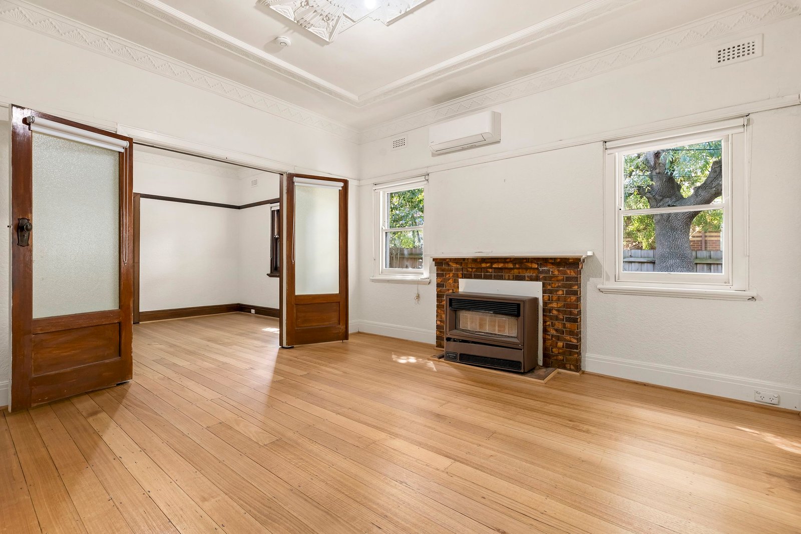 Real Estate and Property in 11 Walnut Street, Malvern, VIC