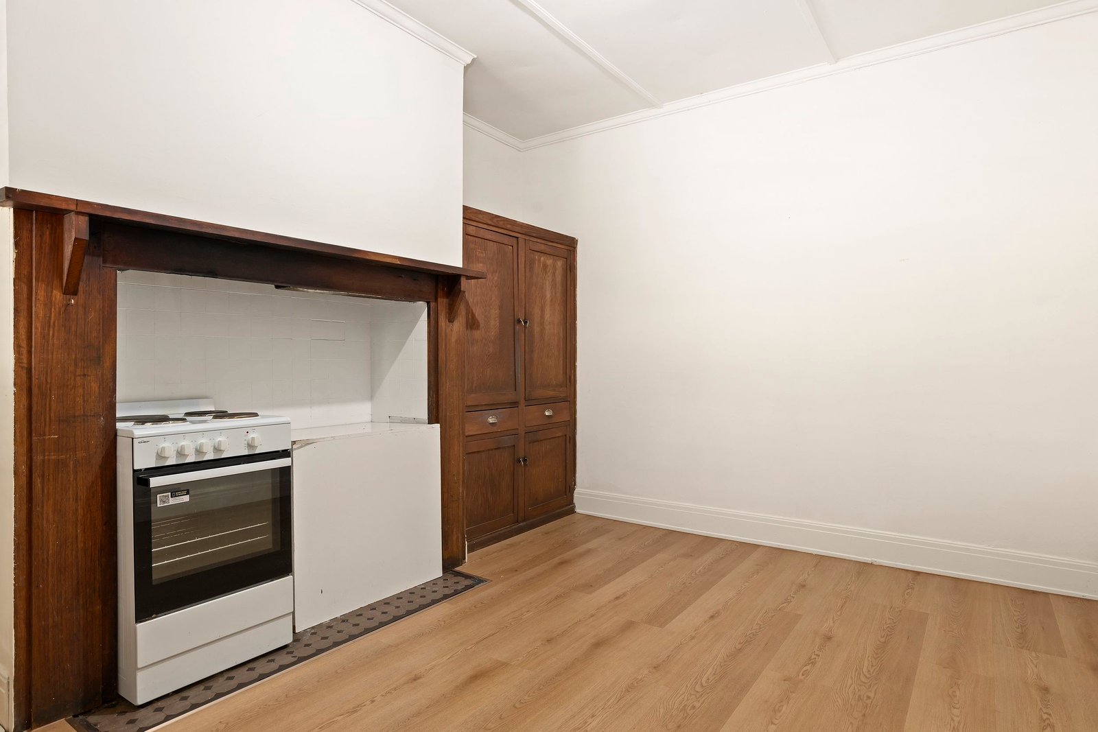 Real Estate and Property in 11 Walnut Street, Malvern, VIC