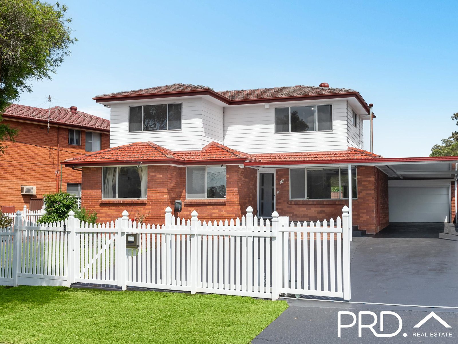 11 Warlencourt Avenue MILPERRA 1