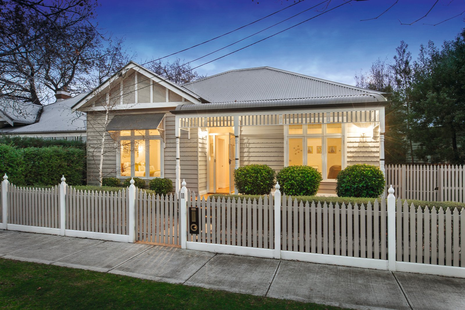 11 Warley Road, Malvern East, VIC