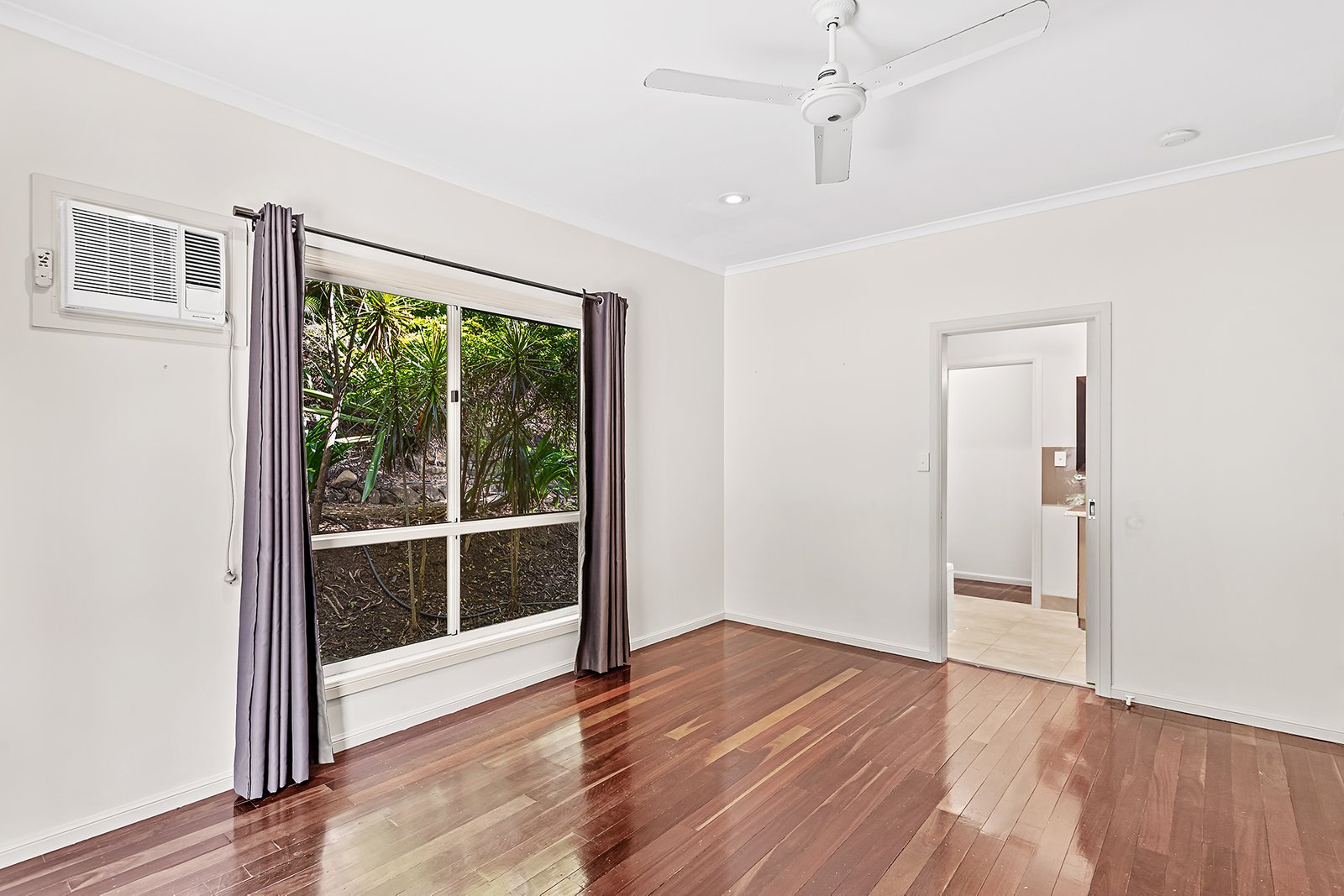 11 Warruga Street CANNONVALE 5