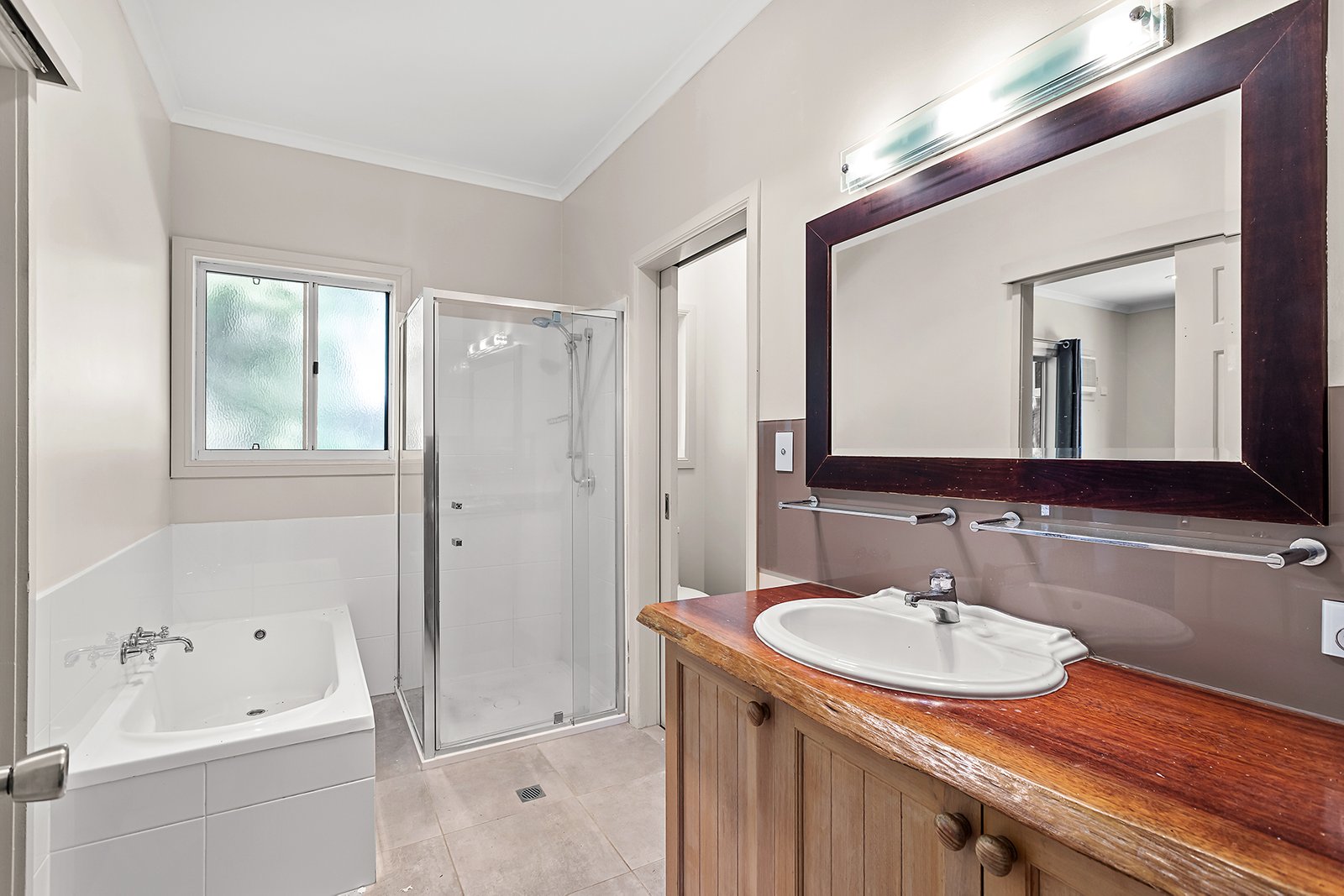 11 Warruga Street CANNONVALE 6