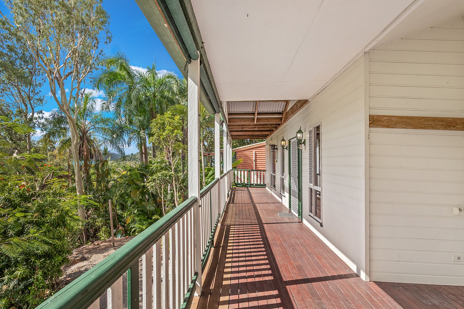 11 Warruga Street CANNONVALE 17