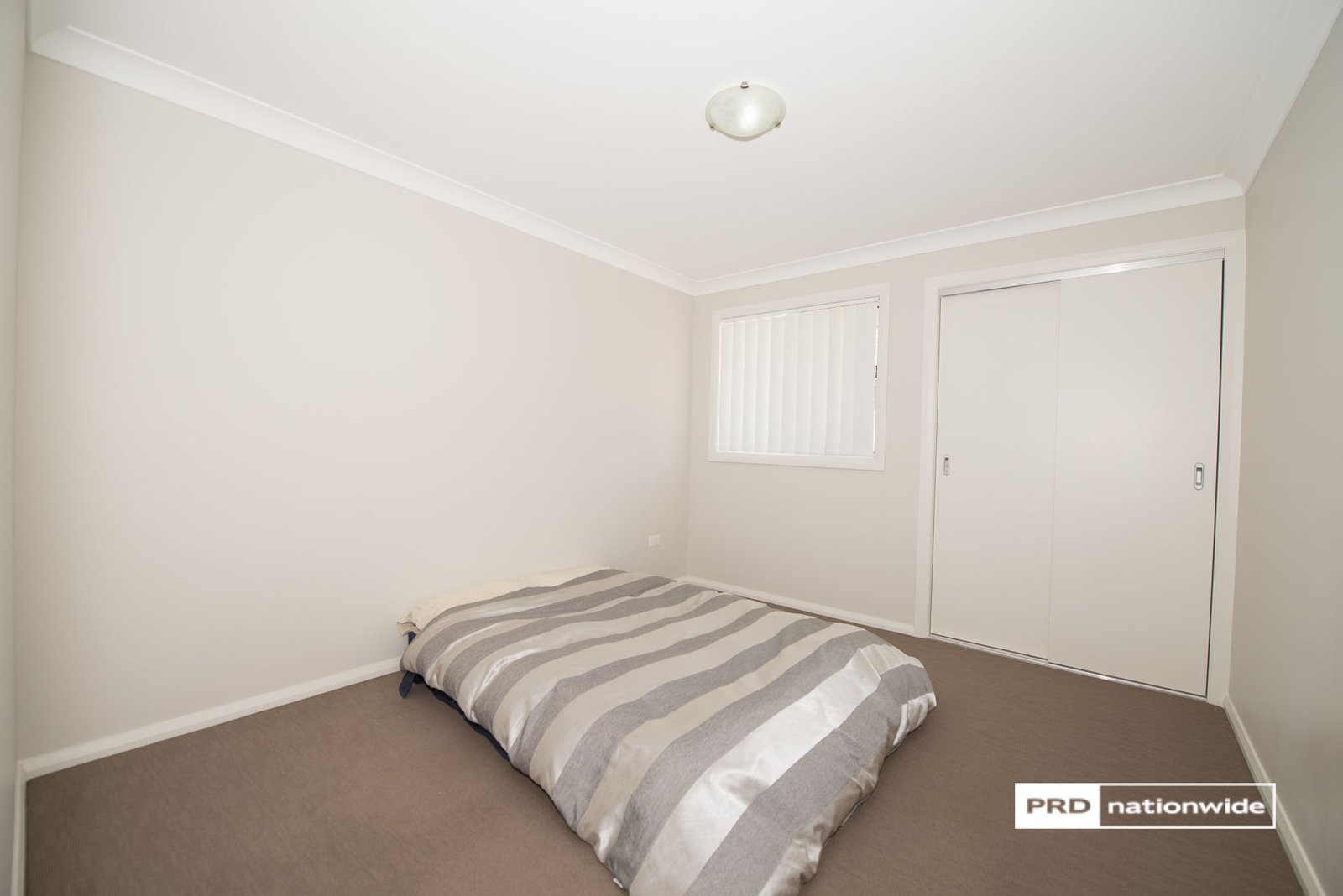 11 Water Gum Close TAMWORTH 5