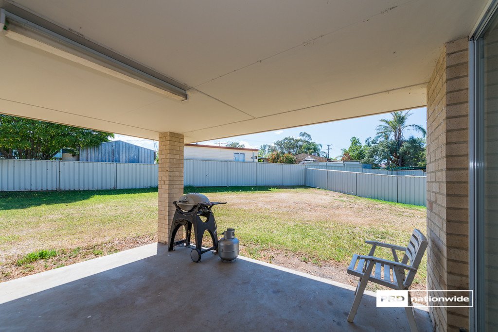 11 Water Gum Close TAMWORTH 8