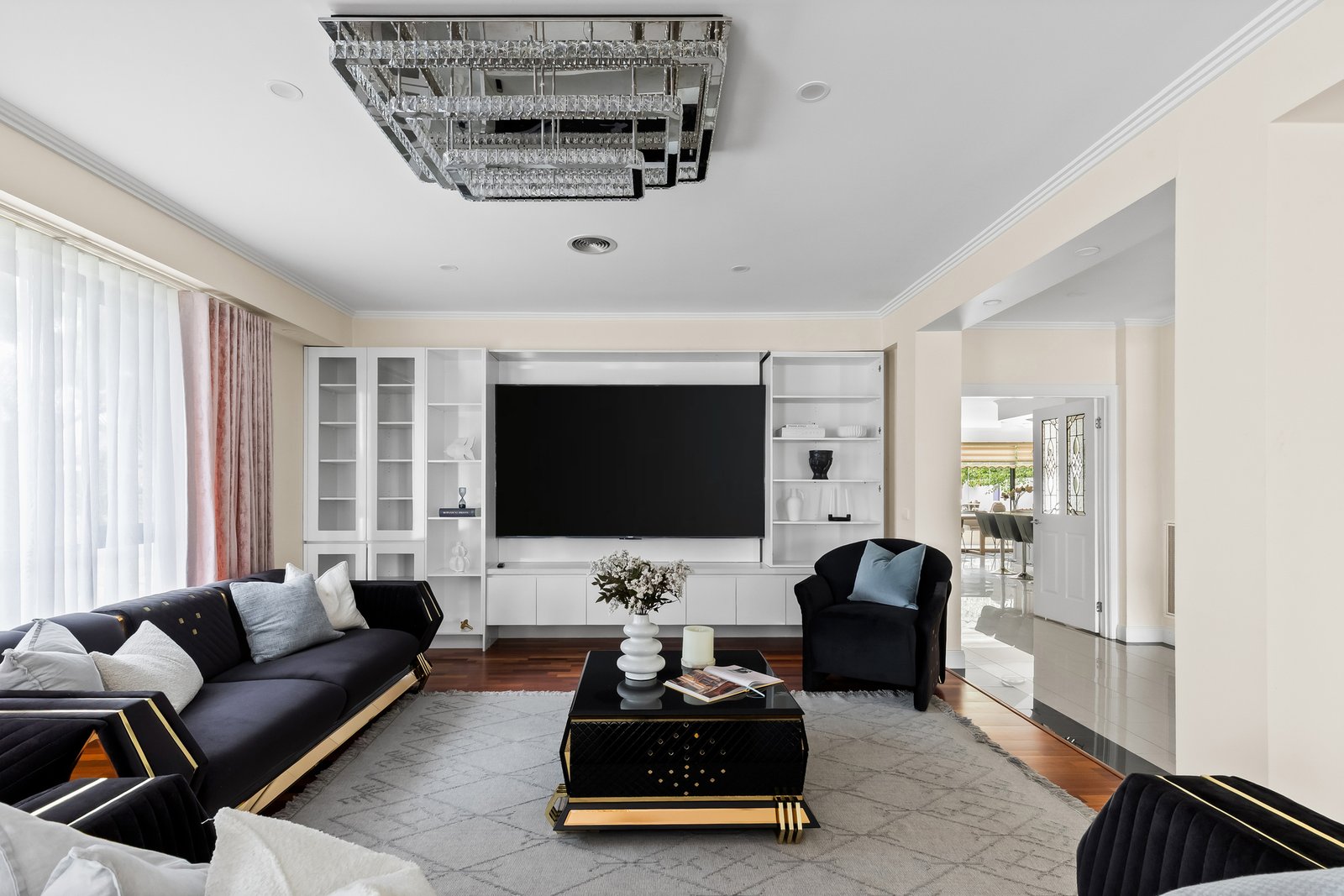 Gallery: 11 Waterside Drive