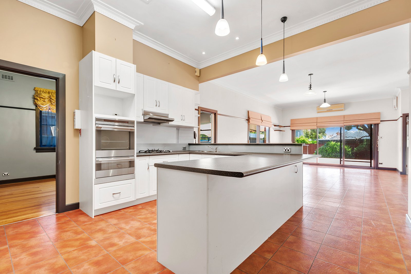 Gallery: 11 Wavell Street