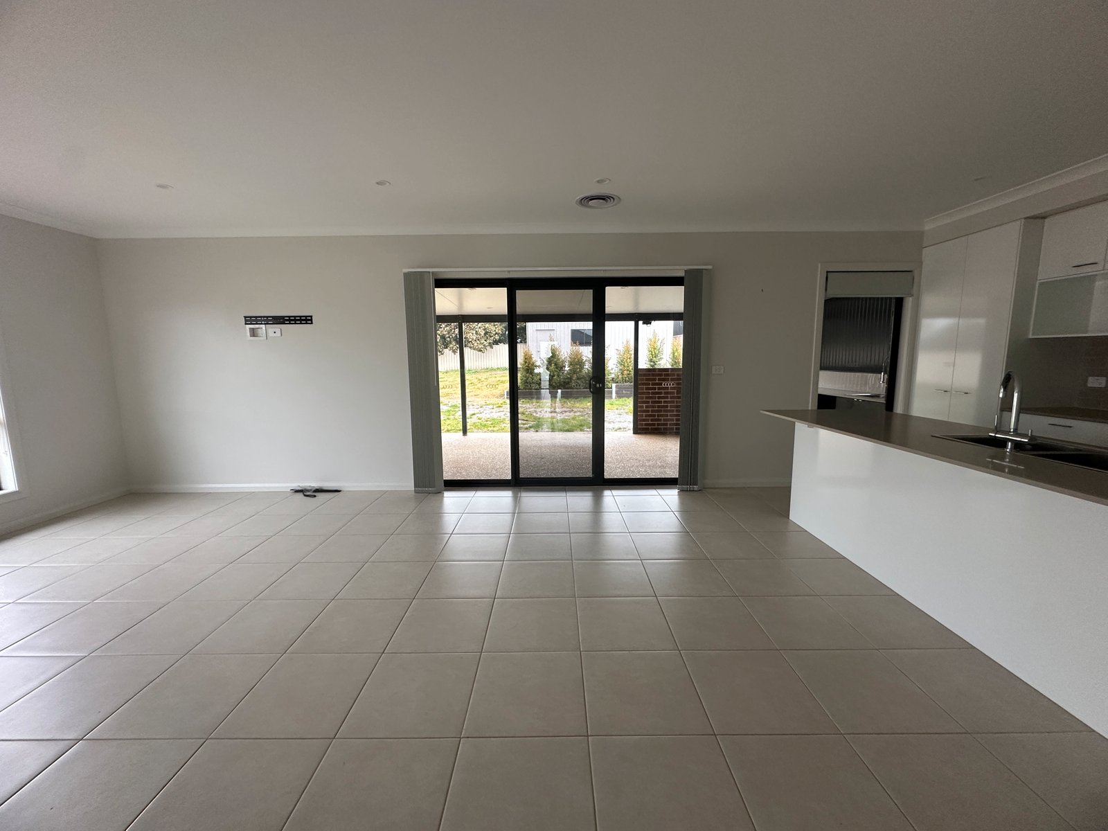 11 Weeden Place TUMUT 2