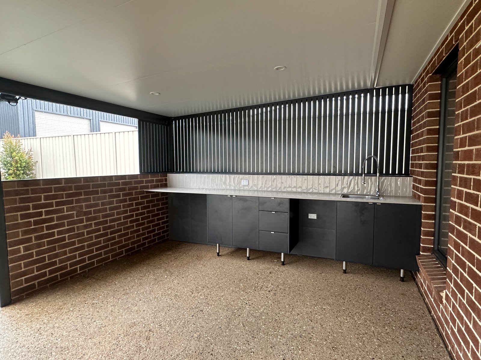 11 Weeden Place TUMUT 12