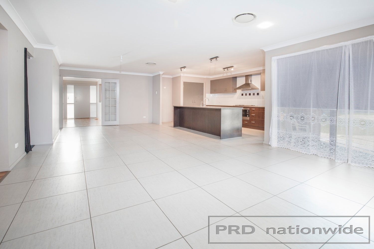 11 Weemala Close ABERGLASSLYN 4