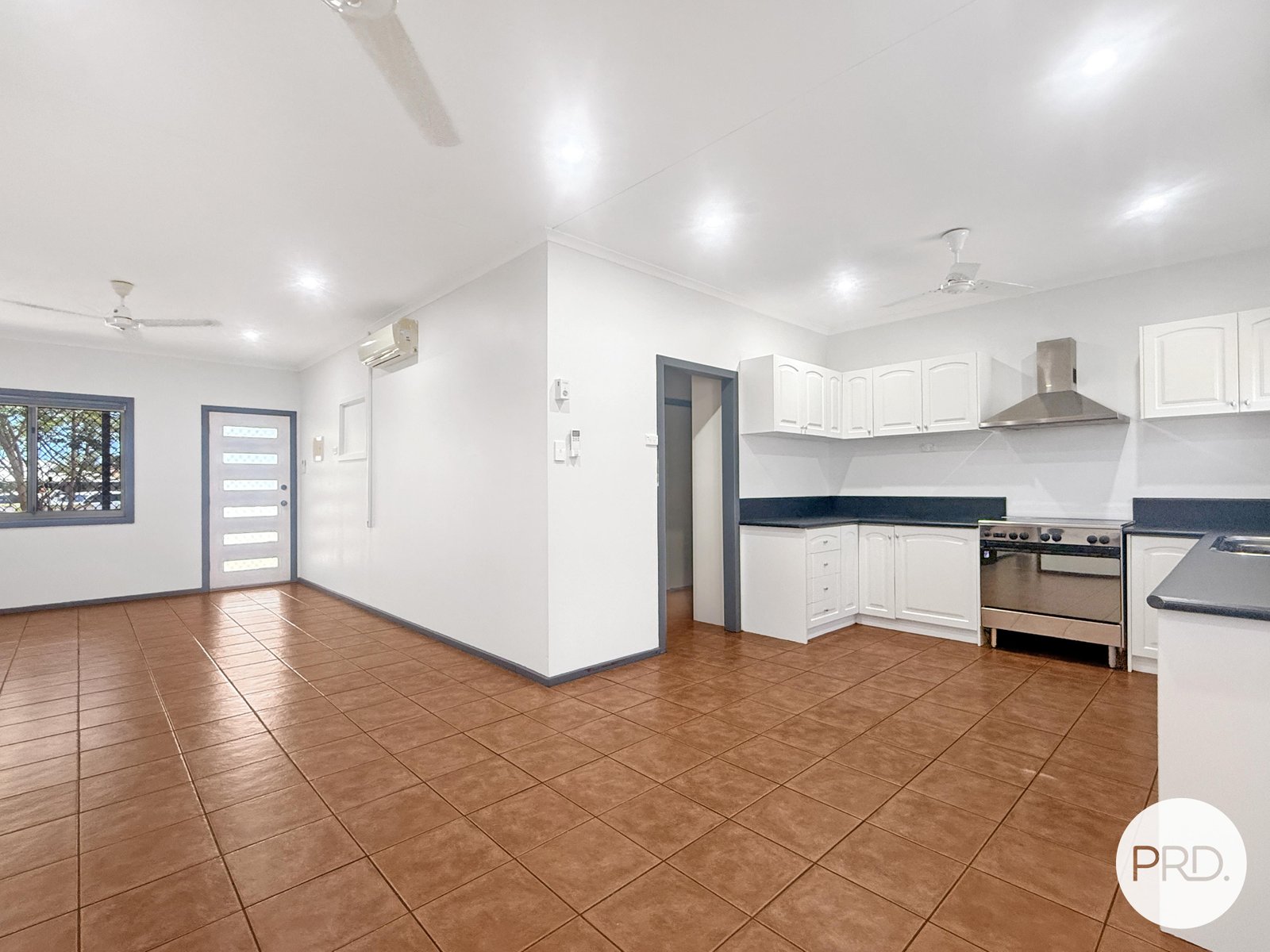 11 White Court BAYNTON 2