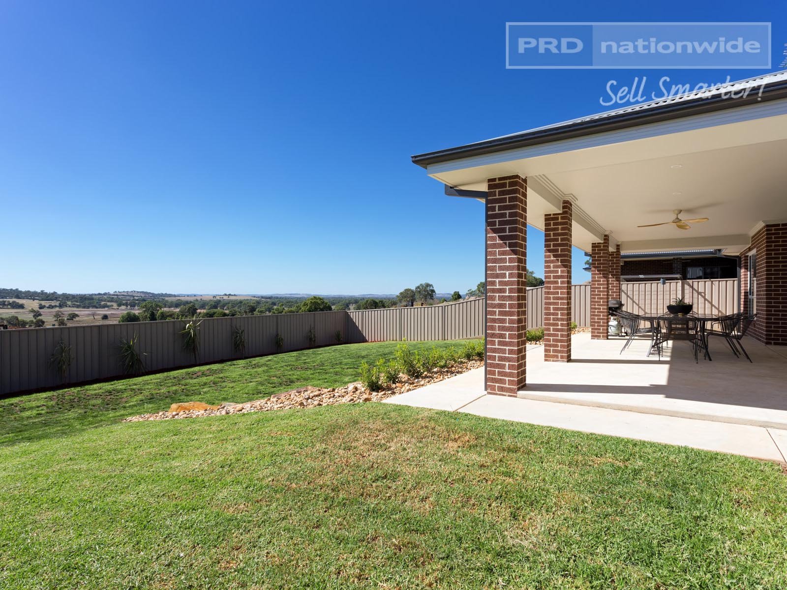 11 Whitten Avenue BOOROOMA 13