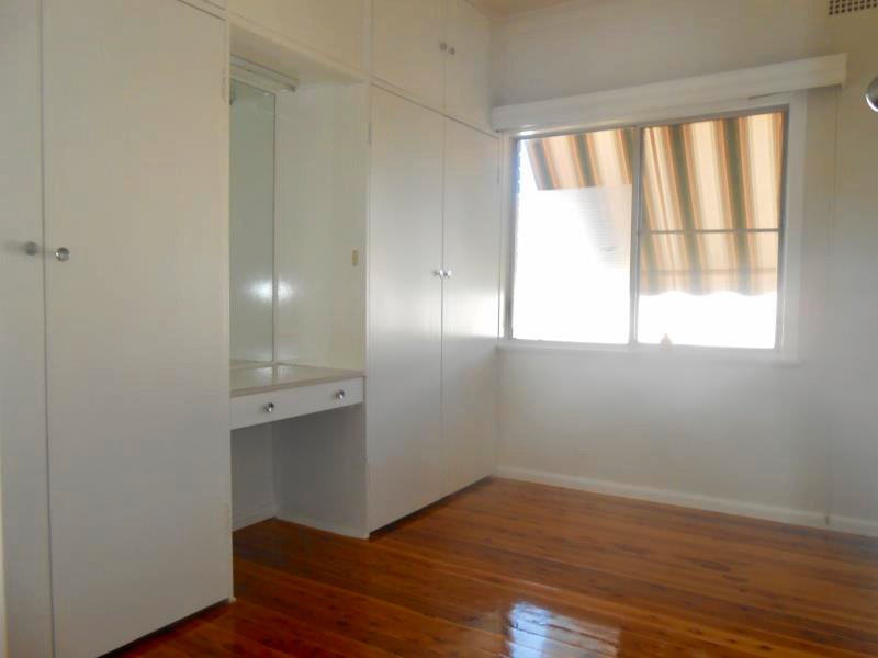 11 Willow Street TAMWORTH 6