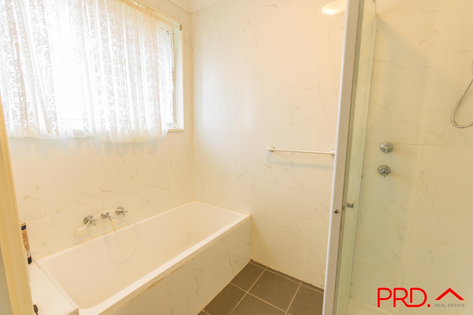 11 Woodbry Crescent TAMWORTH 14