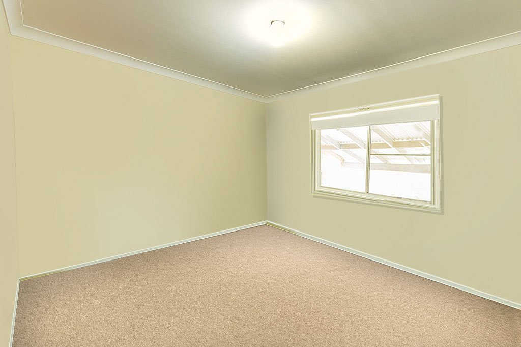 11 Woodbry Crescent TAMWORTH 18