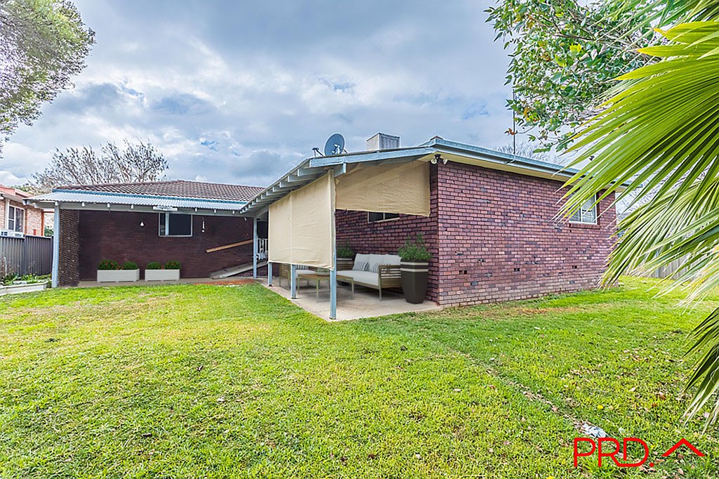 11 Woodbry Crescent TAMWORTH 19