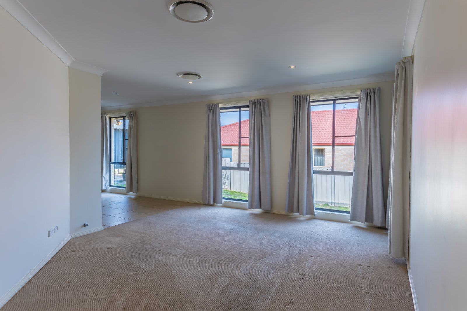 11 Woodside Road TAMWORTH 3