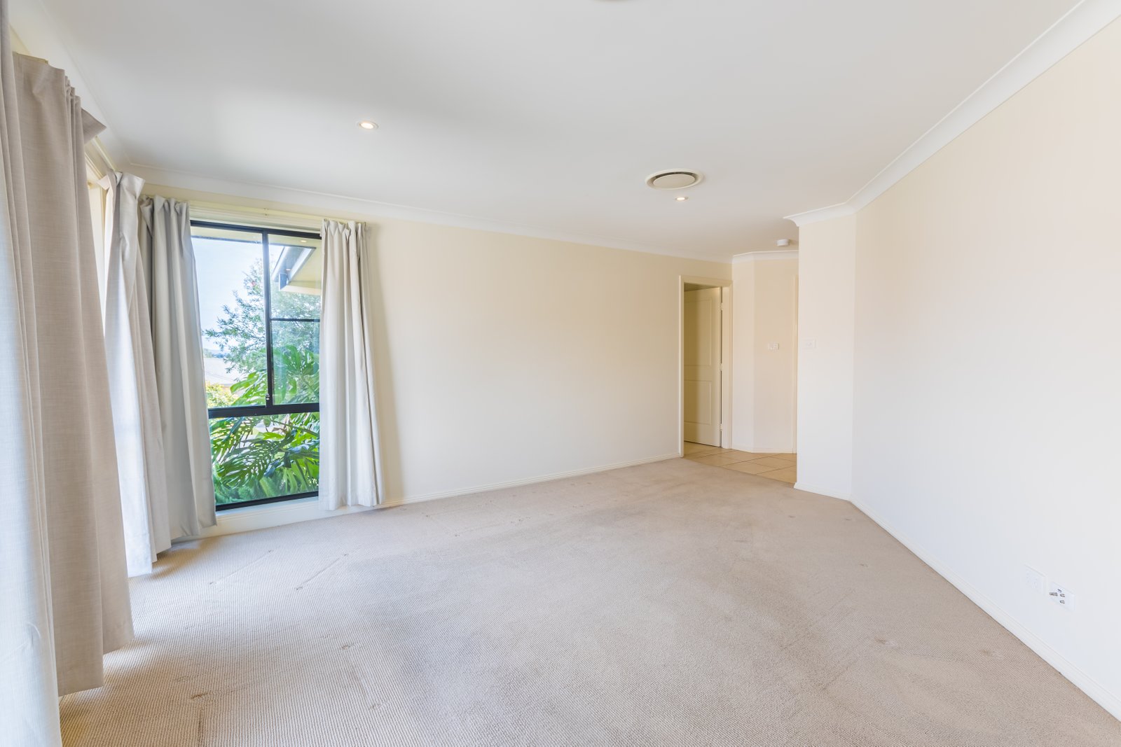 11 Woodside Road TAMWORTH 4