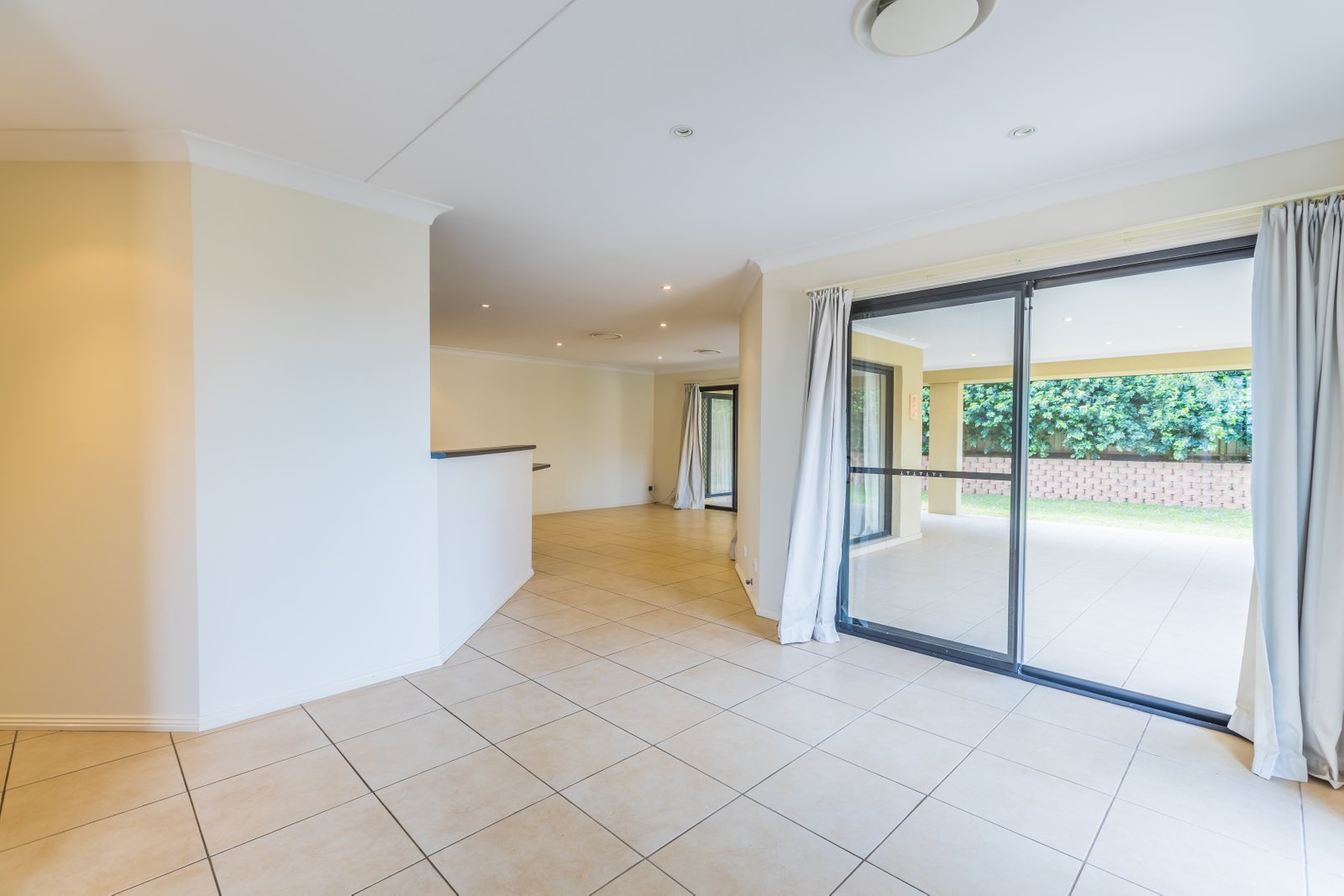 11 Woodside Road TAMWORTH 5