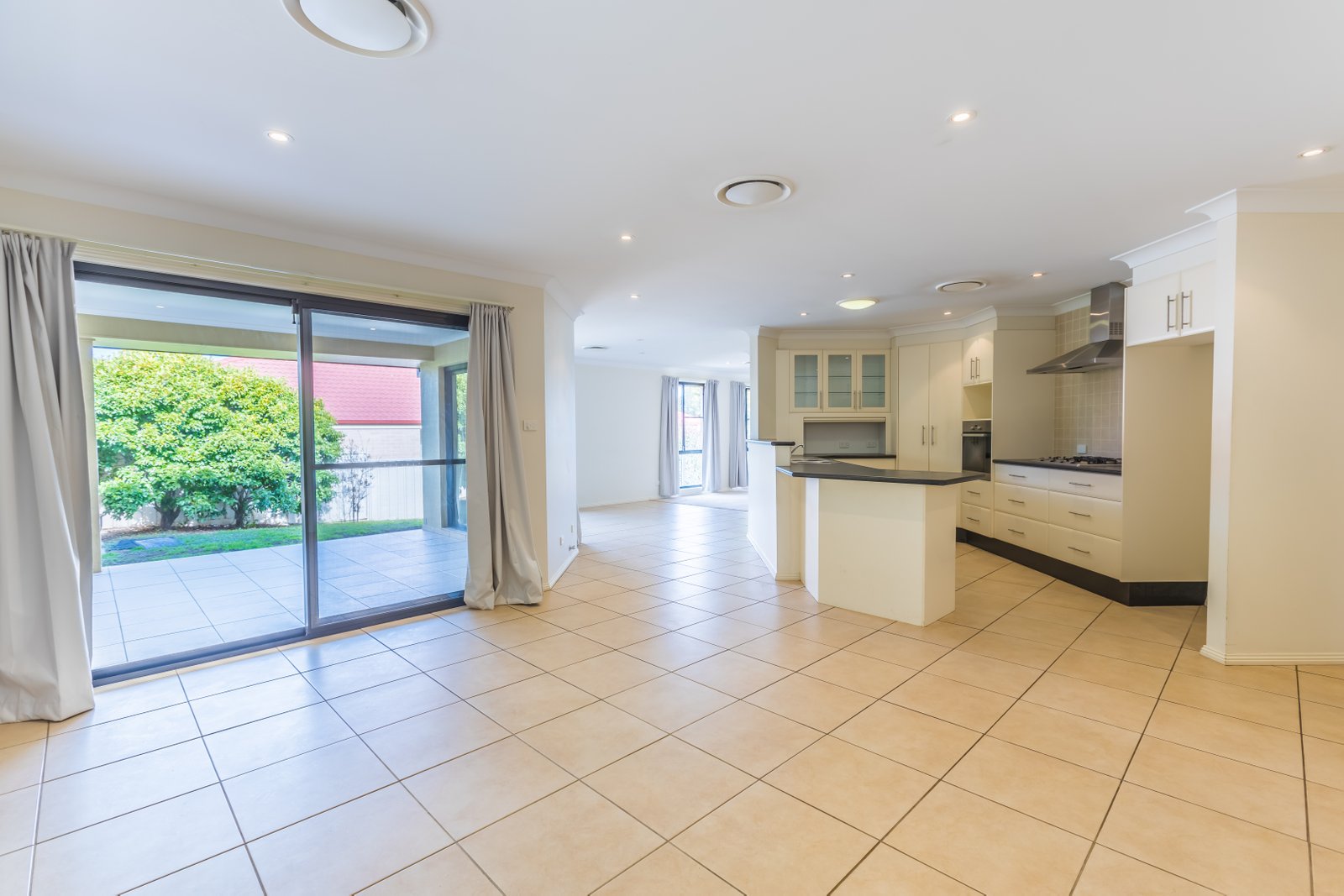 11 Woodside Road TAMWORTH 6