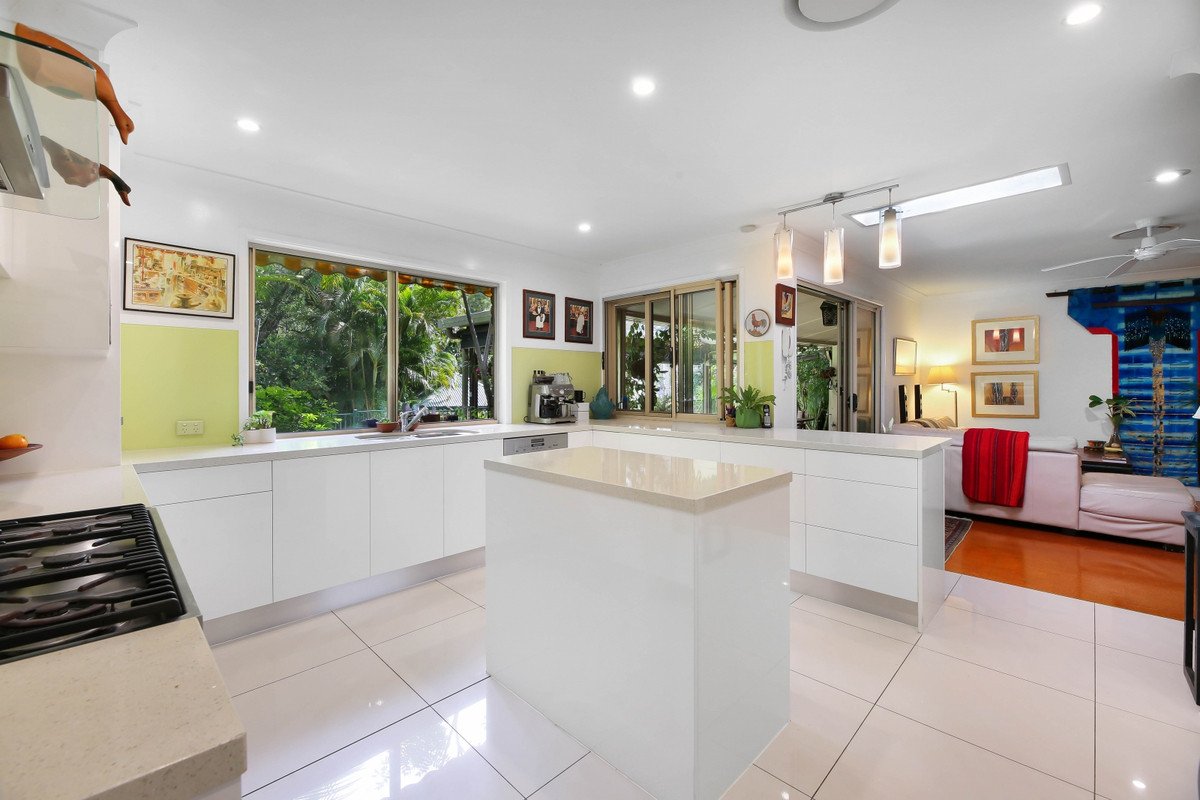 11 Yandala Place Tallebudgera 3