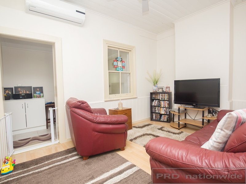 11 Young Street EAST MAITLAND 4