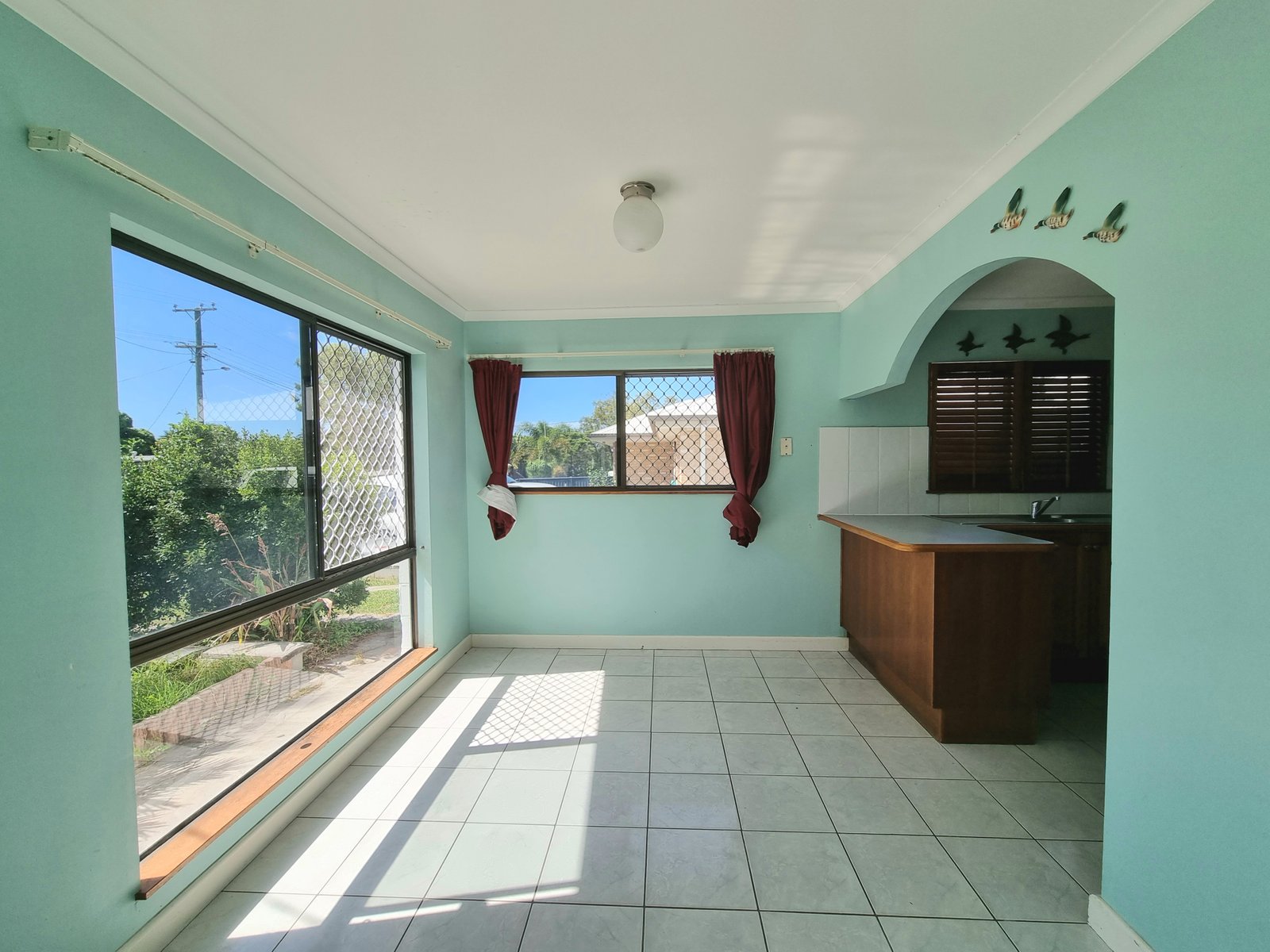 11 YUKANA Street BOYNE ISLAND 5