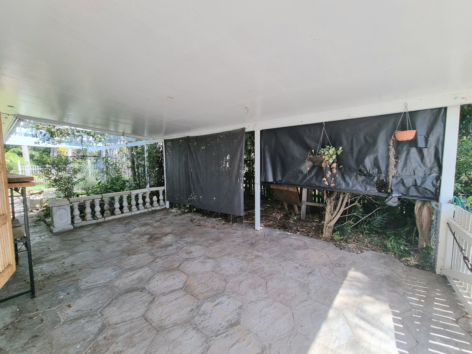 11 YUKANA Street BOYNE ISLAND 11