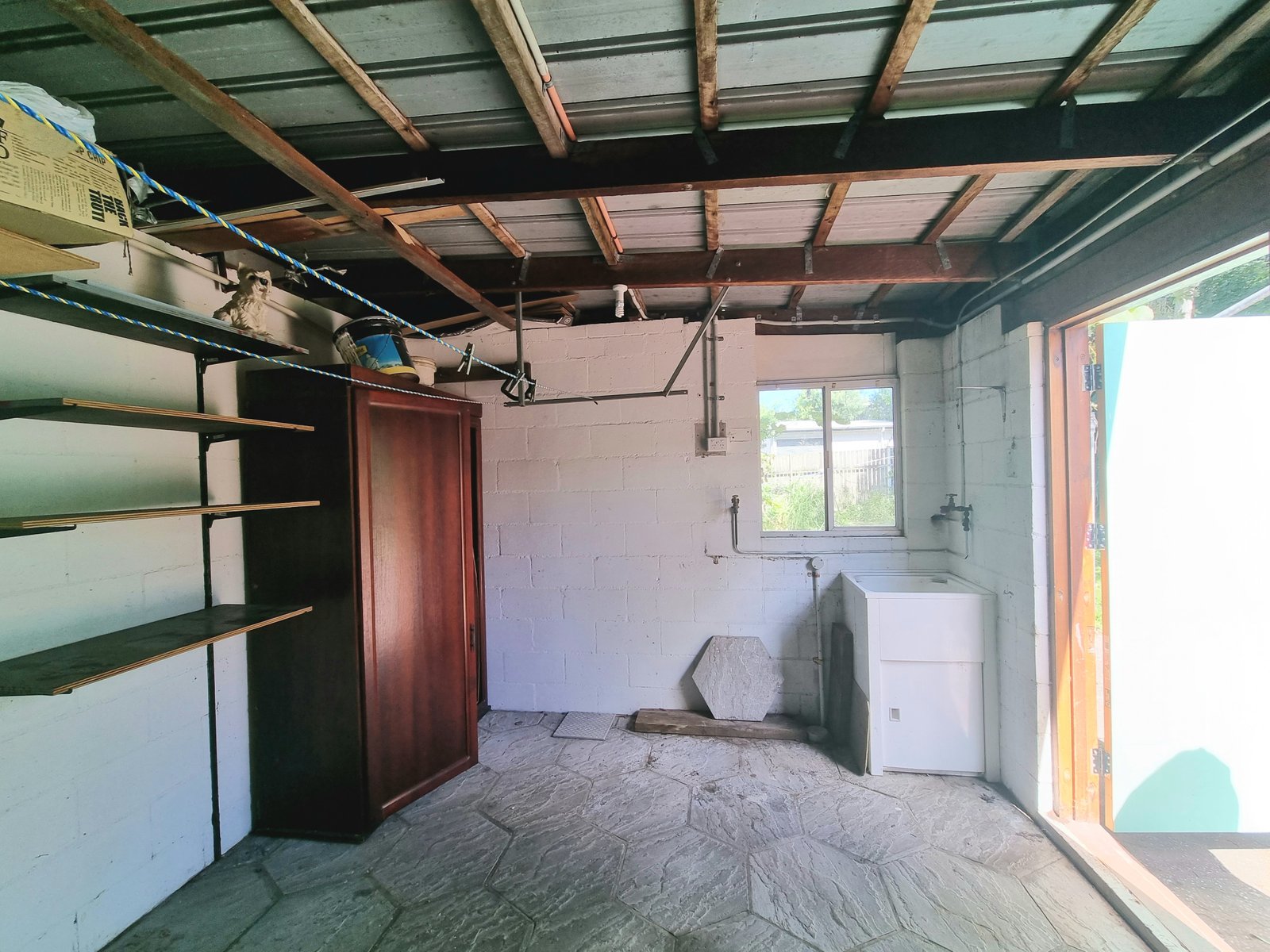 11 YUKANA Street BOYNE ISLAND 13