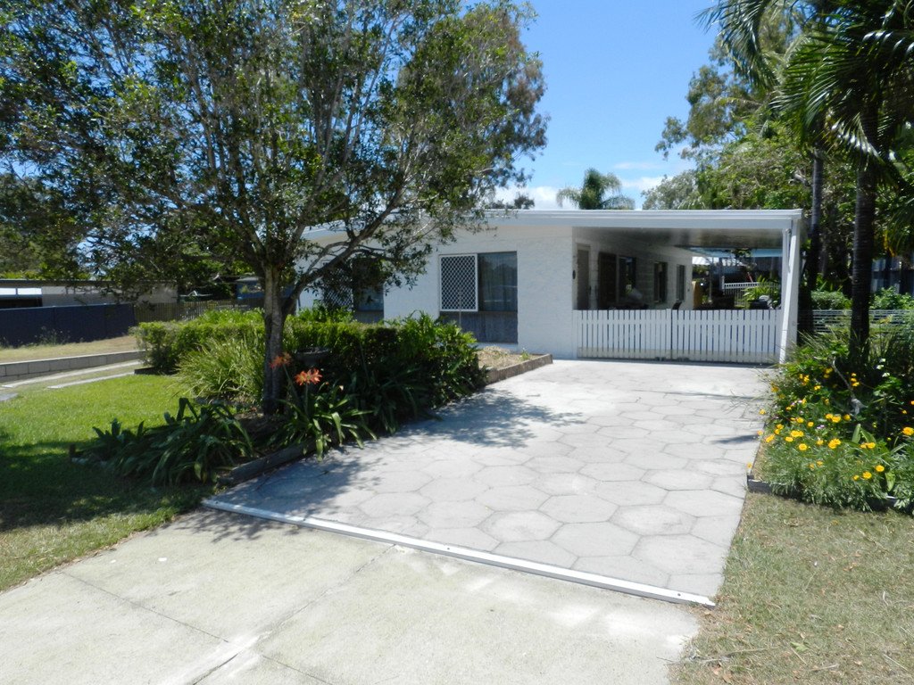 11 YUKANA Street BOYNE ISLAND 6