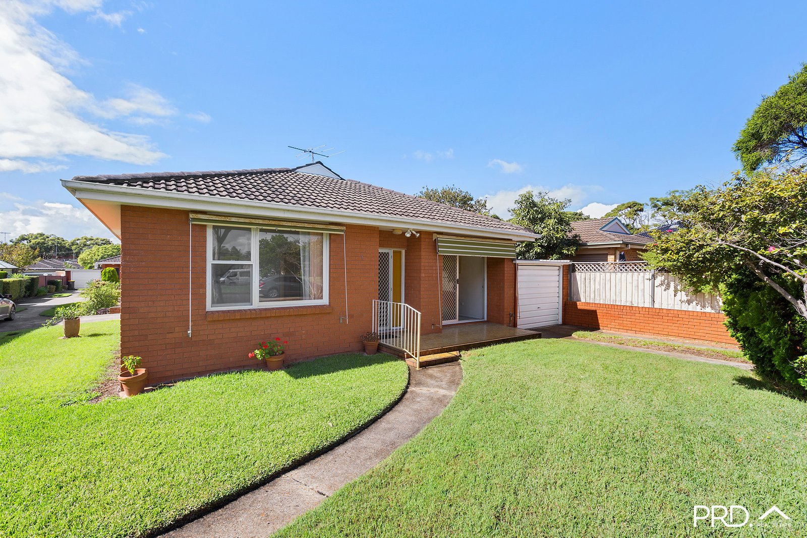 1/10-12 Walter Street SANS SOUCI 1