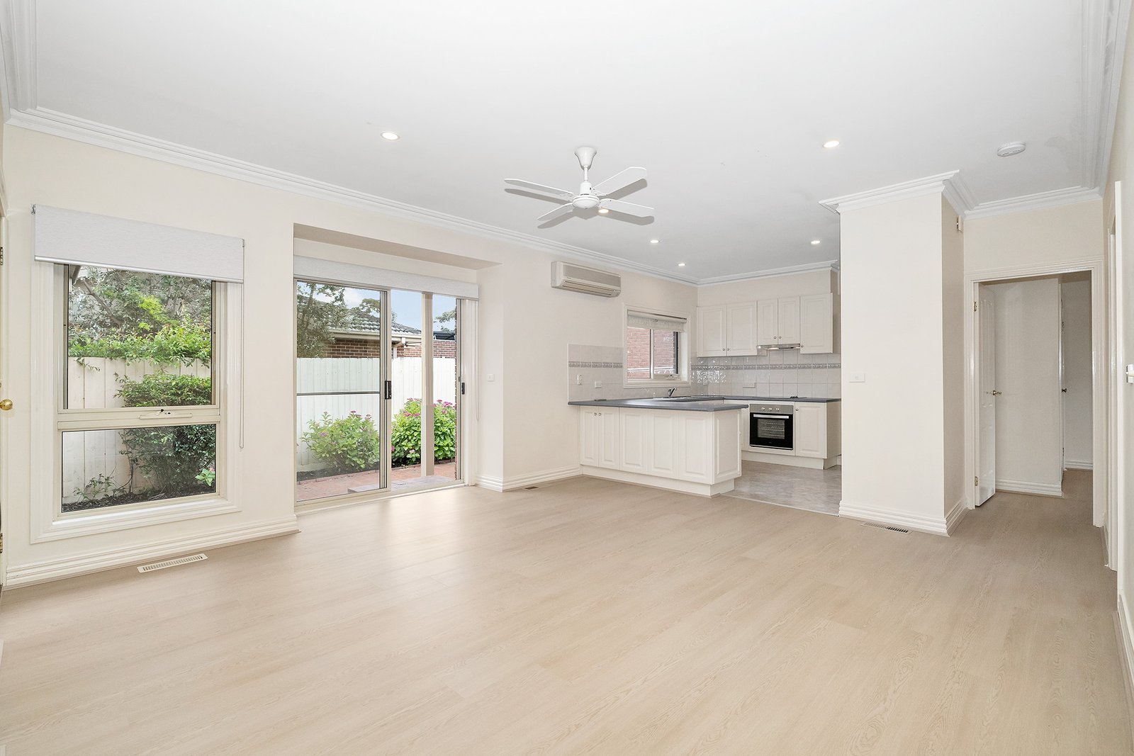 Real Estate and Property in 1/10 Alexander Street, Mount Waverley, VIC