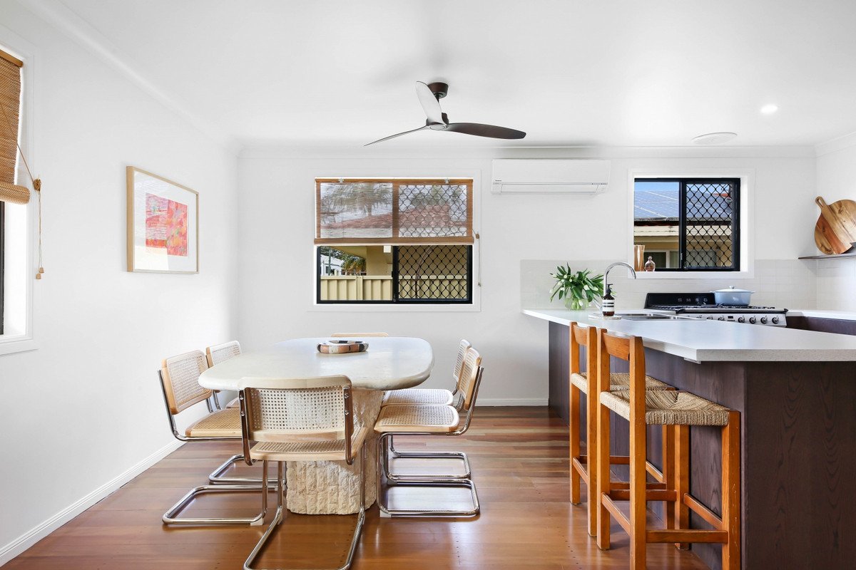 1/10 Alkira Avenue Palm Beach 3